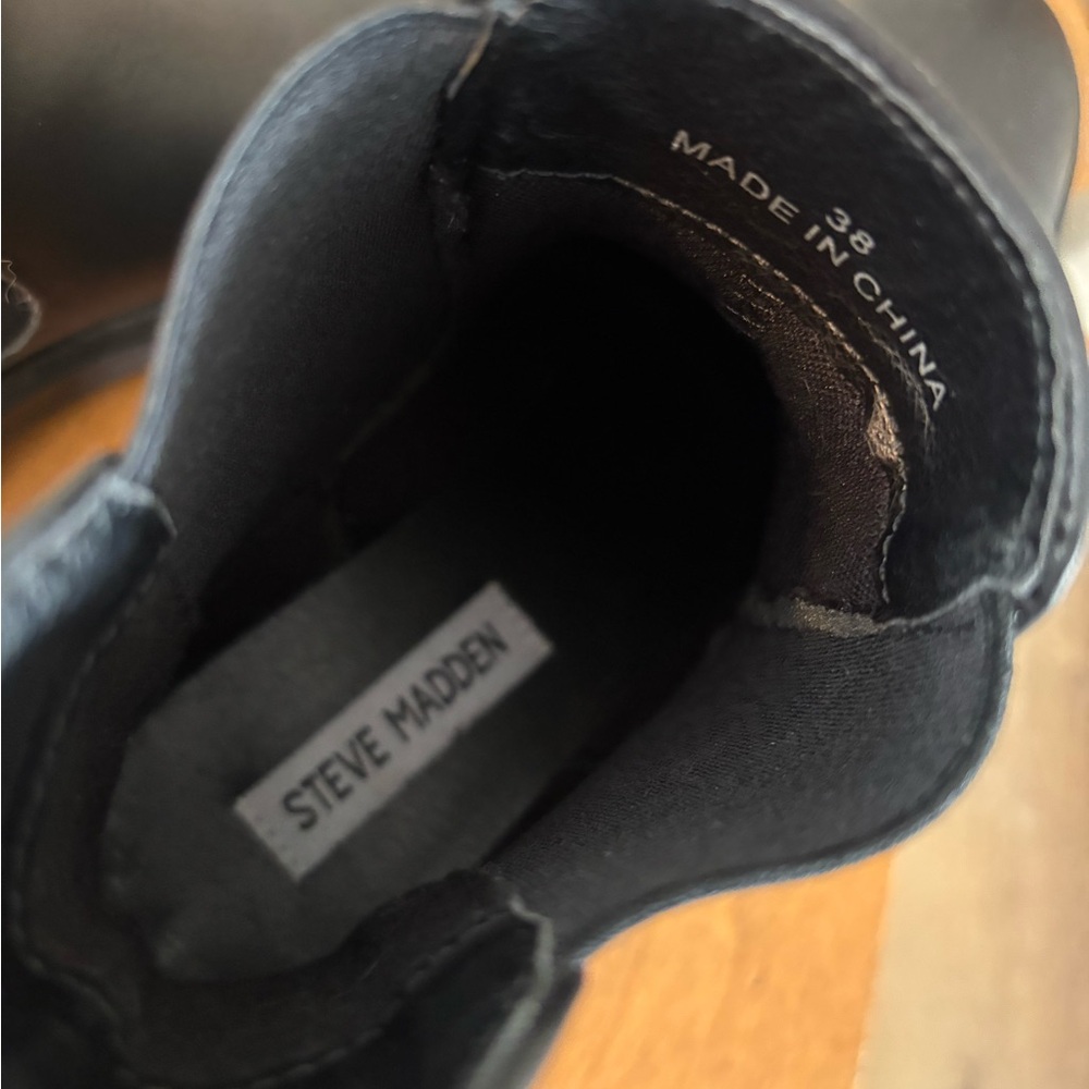 Black Leather Chelsea Boots - Picture 4 of 4